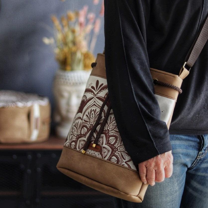 Bucket Bag "Faith"