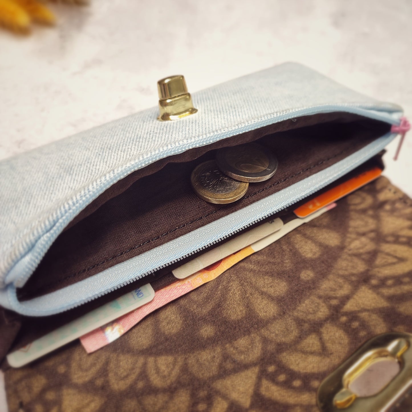 Upcycling Geldbörse "Hippie Spirit"