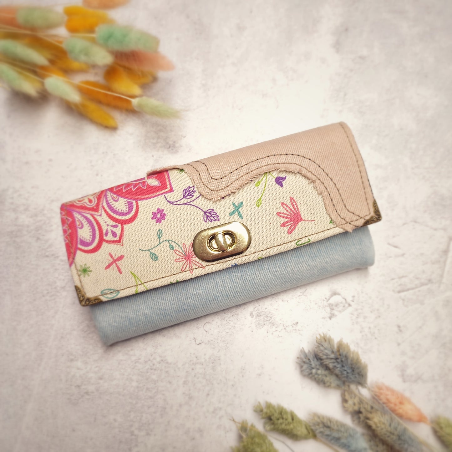 Upcycling Geldbörse "Hippie Spirit"