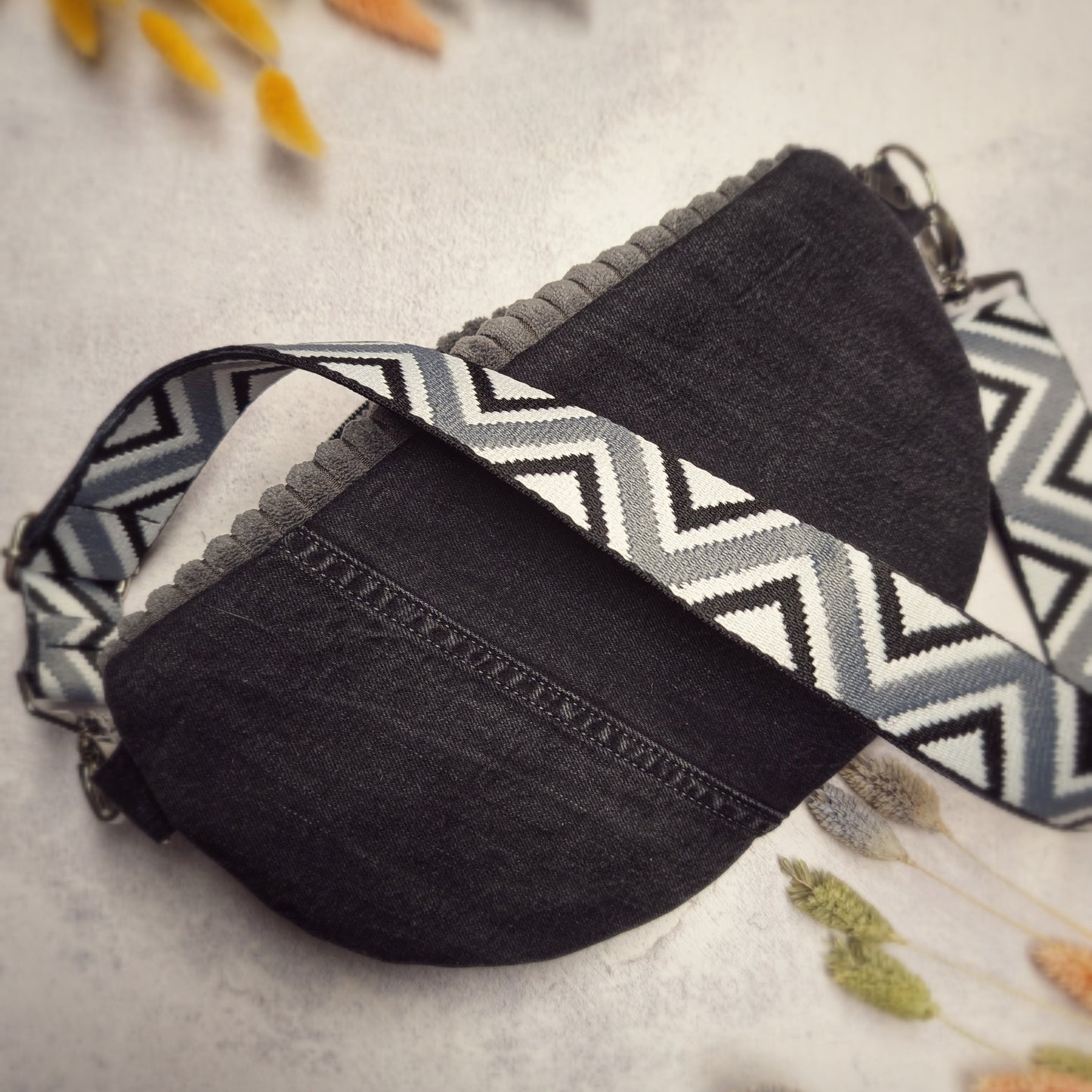 Upcycling Jeans Crossbag "Black&White" - nachhaltig & Fair von AnyArtDesign