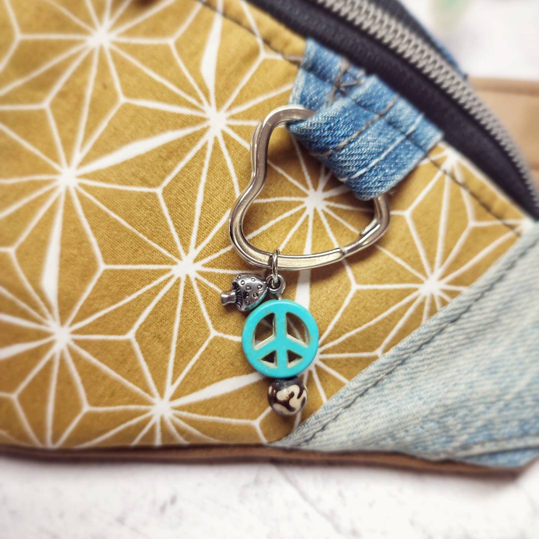 Upcycling Jeans Bauchtasche "Geometrie"
