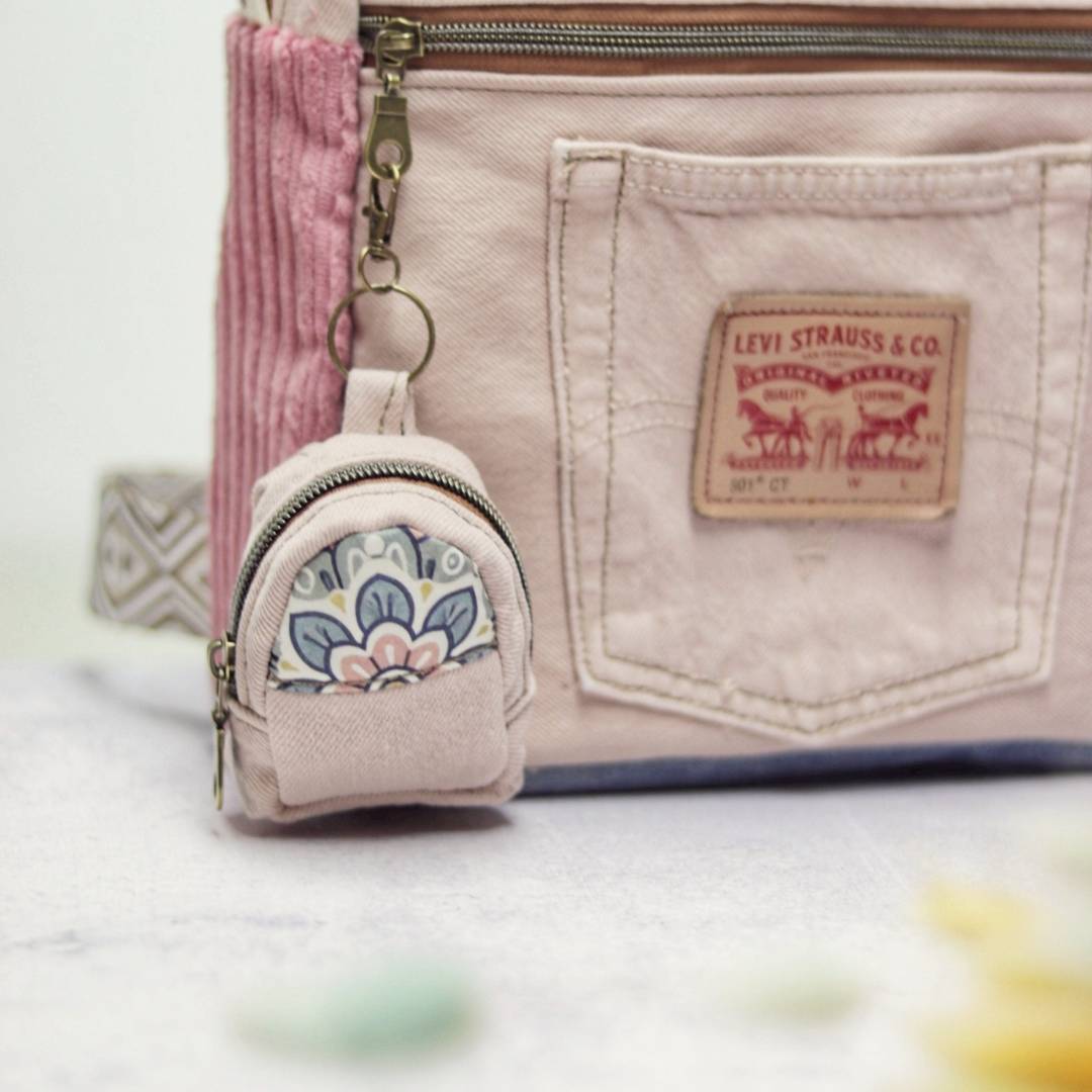 Upcycling Jeans Rucksack "Rosa"