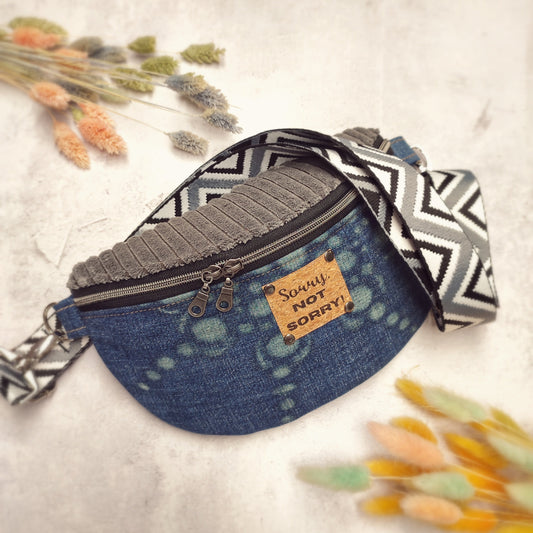 Upcycling Jeans Crossbag "Black&White"