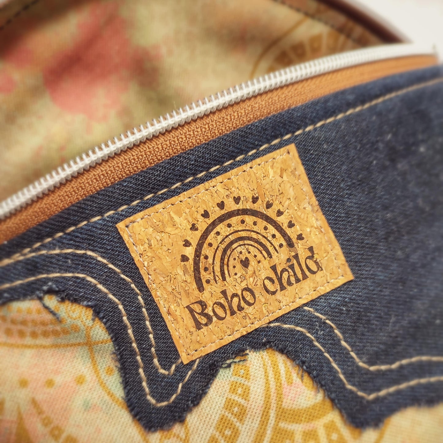 Upcycling Jeans Crossbag "Hippie Spirit"