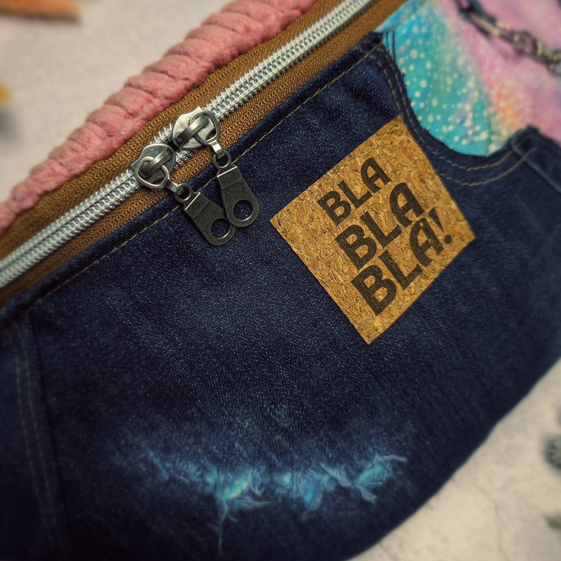 Upcycling Crossbody Bag "Rainbow" - nachhaltig & Fair von AnyArtDesign