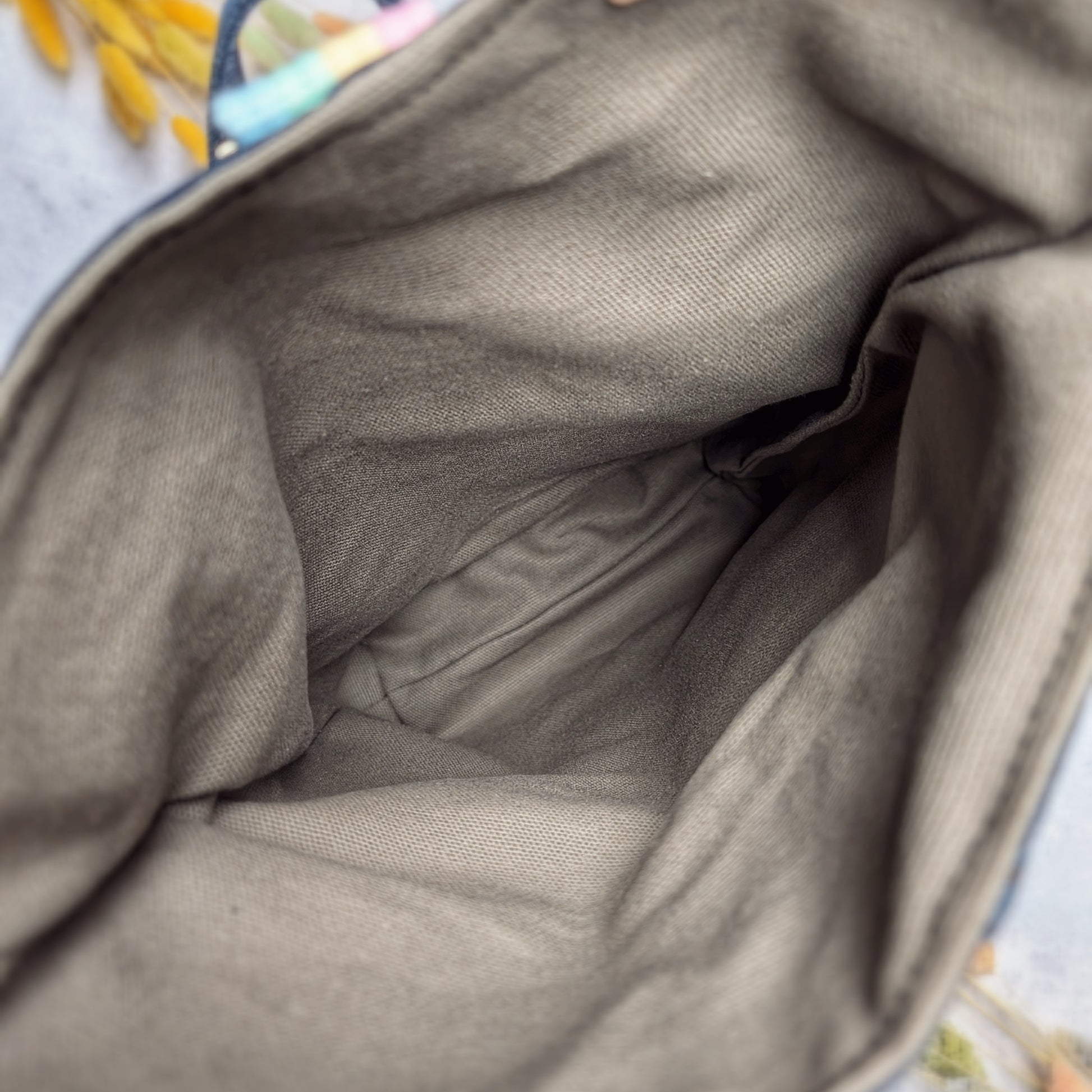 Upcycling Handtasche "Flowerpower" - nachhaltig & Fair von AnyArtDesign