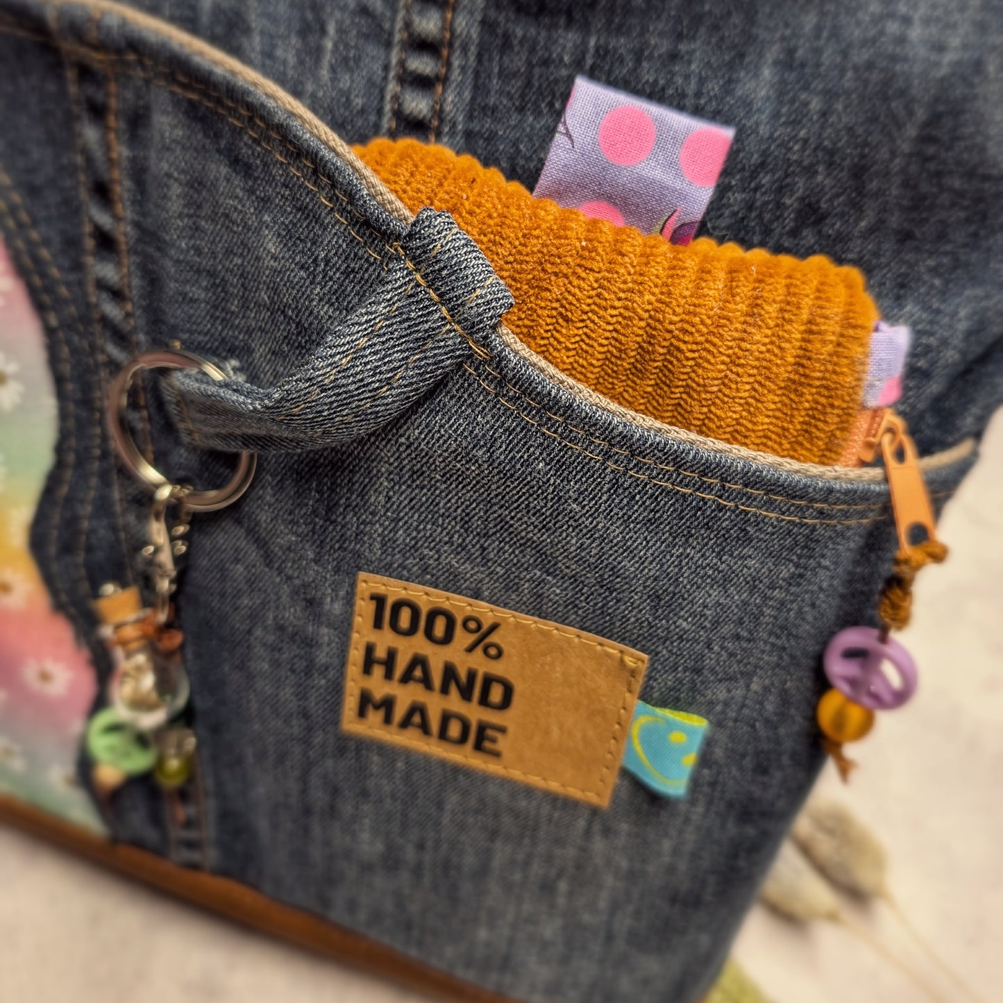 Upcycling Handtasche "Flowerpower" - nachhaltig & Fair von AnyArtDesign