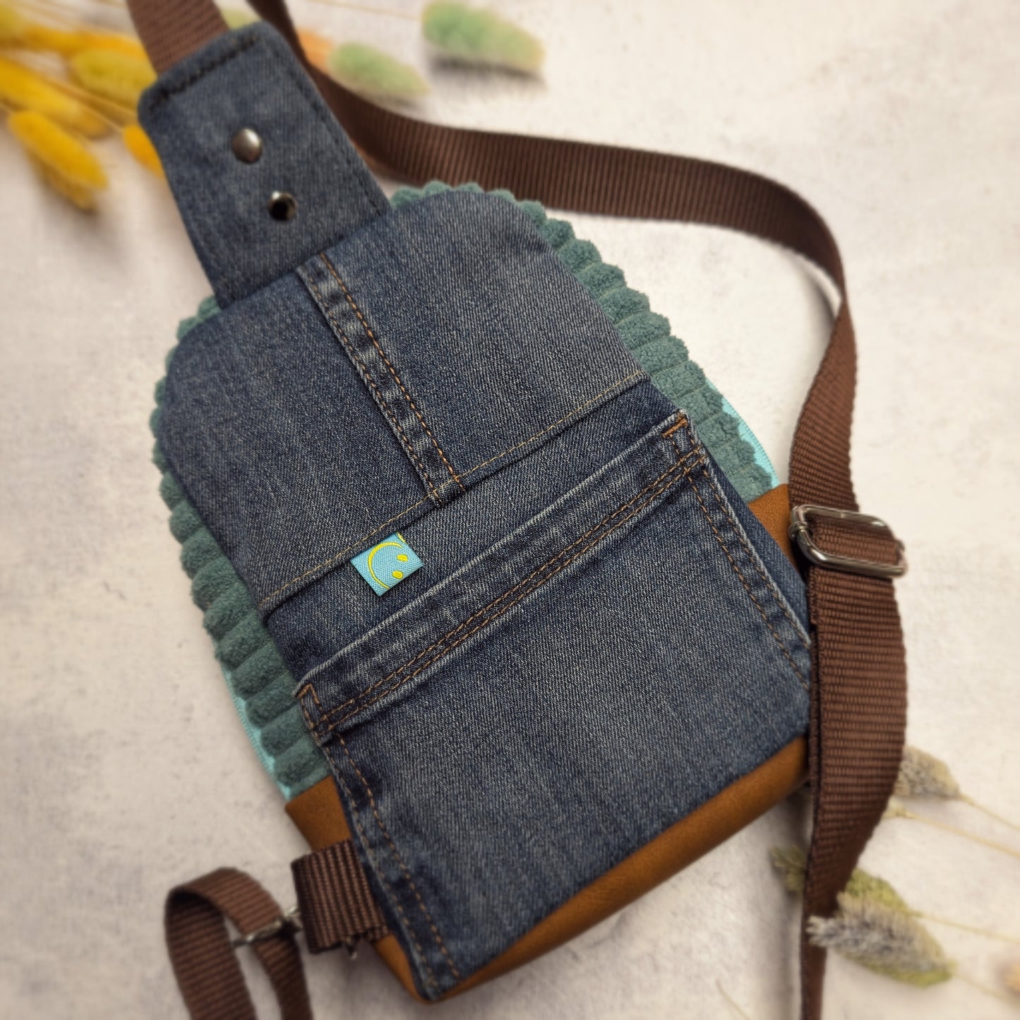 Mini Jeans Slingbag "Tortuga" - nachhaltig & Fair von AnyArtDesign