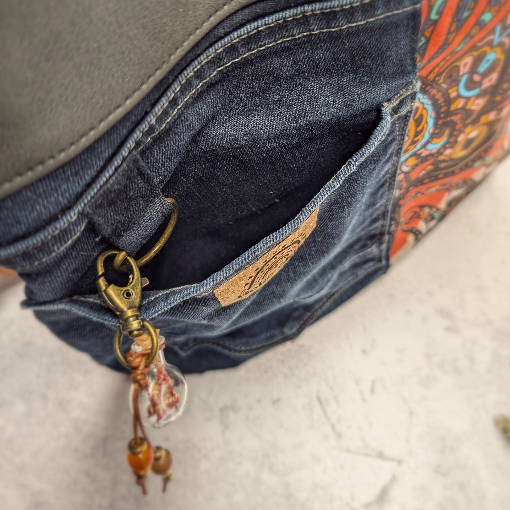 Upcycling Handtasche "Fox" - nachhaltig & Fair von AnyArtDesign