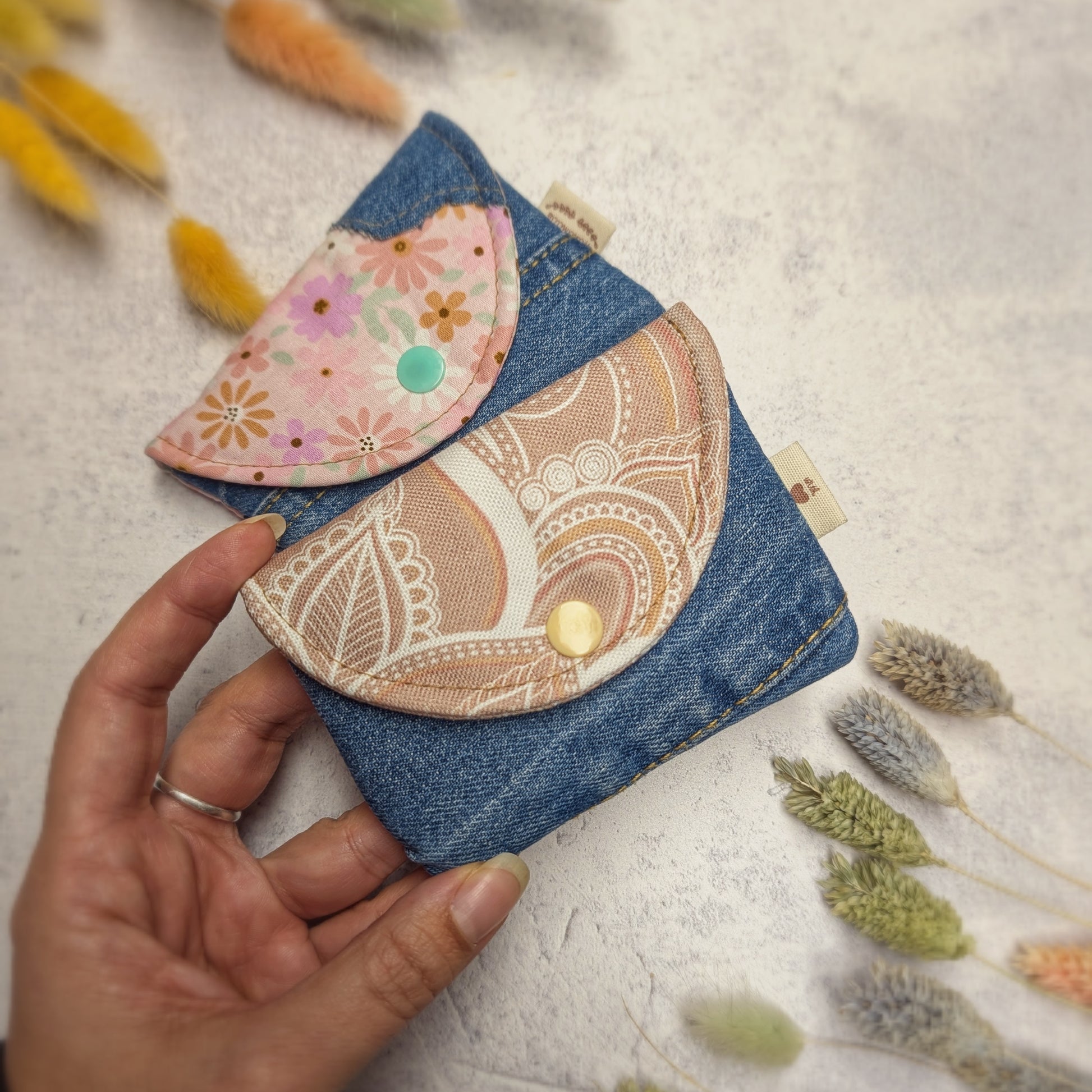 Mandala Upcycling Mini Geldbörse - nachhaltig & Fair von AnyArtDesign