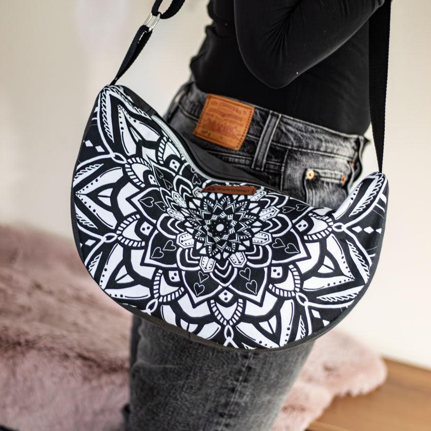 Hobo Bag Black White Boho Tasche AnyArtDesign