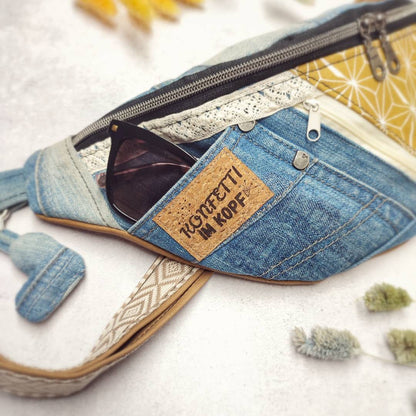 Upcycling Jeans Bauchtasche "Geometrie"